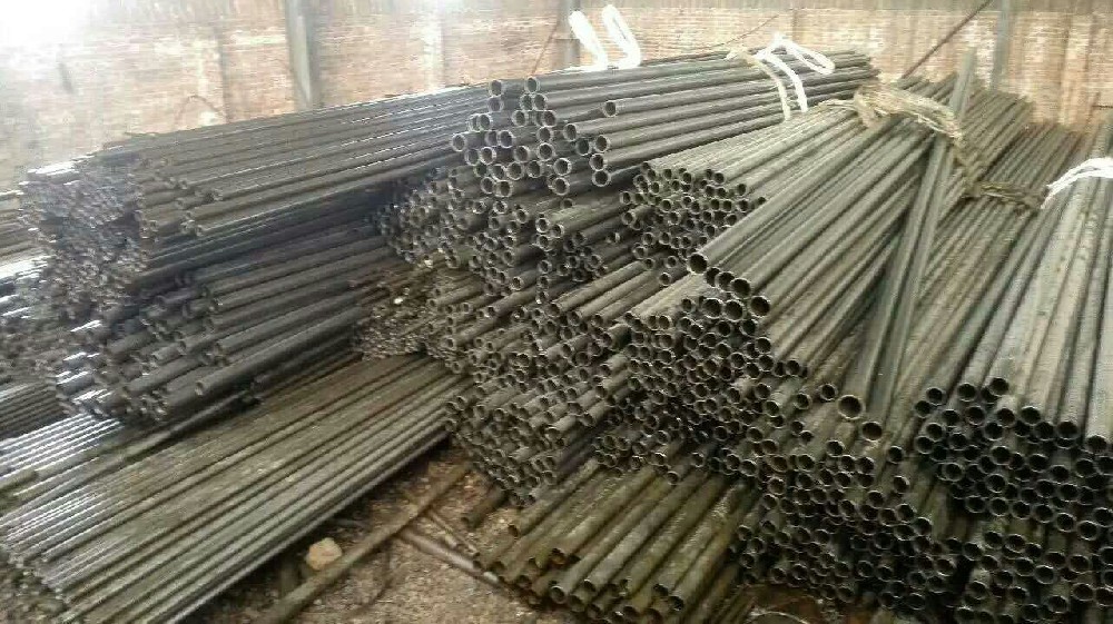 精密管